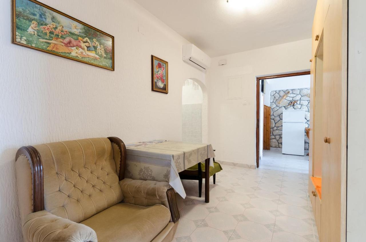 Apartments Luce Lopar Buitenkant foto