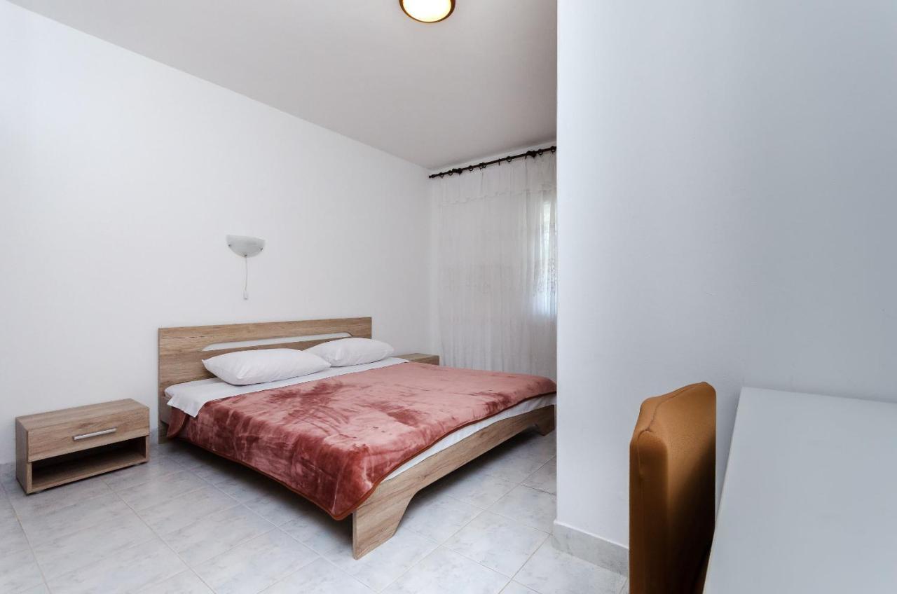 Apartments Luce Lopar Buitenkant foto