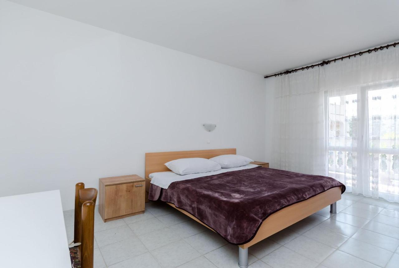 Apartments Luce Lopar Buitenkant foto