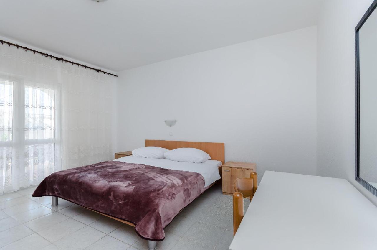 Apartments Luce Lopar Buitenkant foto